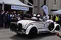 Chrysler 72 vintage cars del 1928 con il duo italiano Ganni Acciai e Susanna Peruzzi in paserella a Reggio Emilia per le Mille Miglia 2026. Scopri la Chrysler 72 auto storica. Non perdere le Foto!